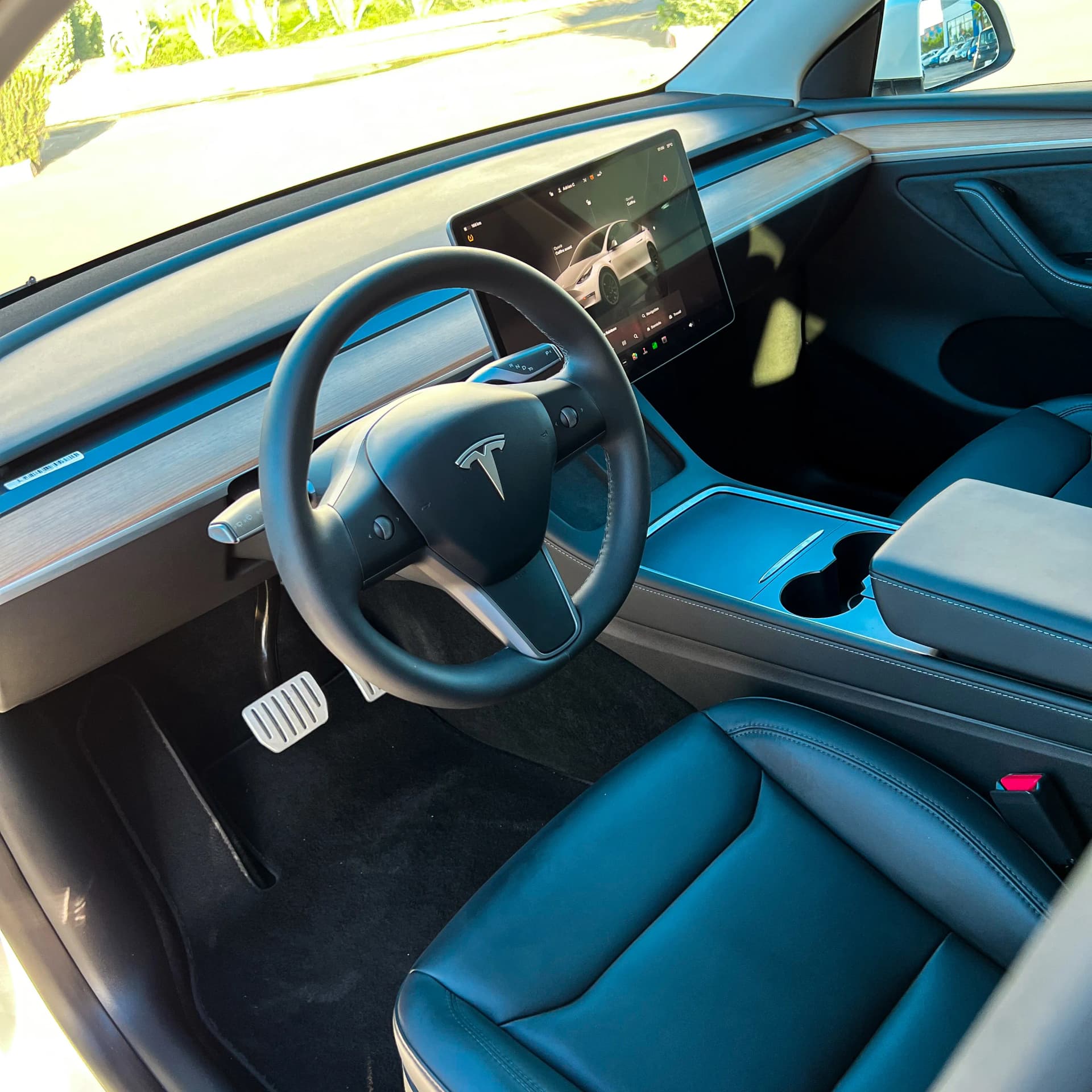 uploads/vehicles/2024/12/1733479311327-106.webp