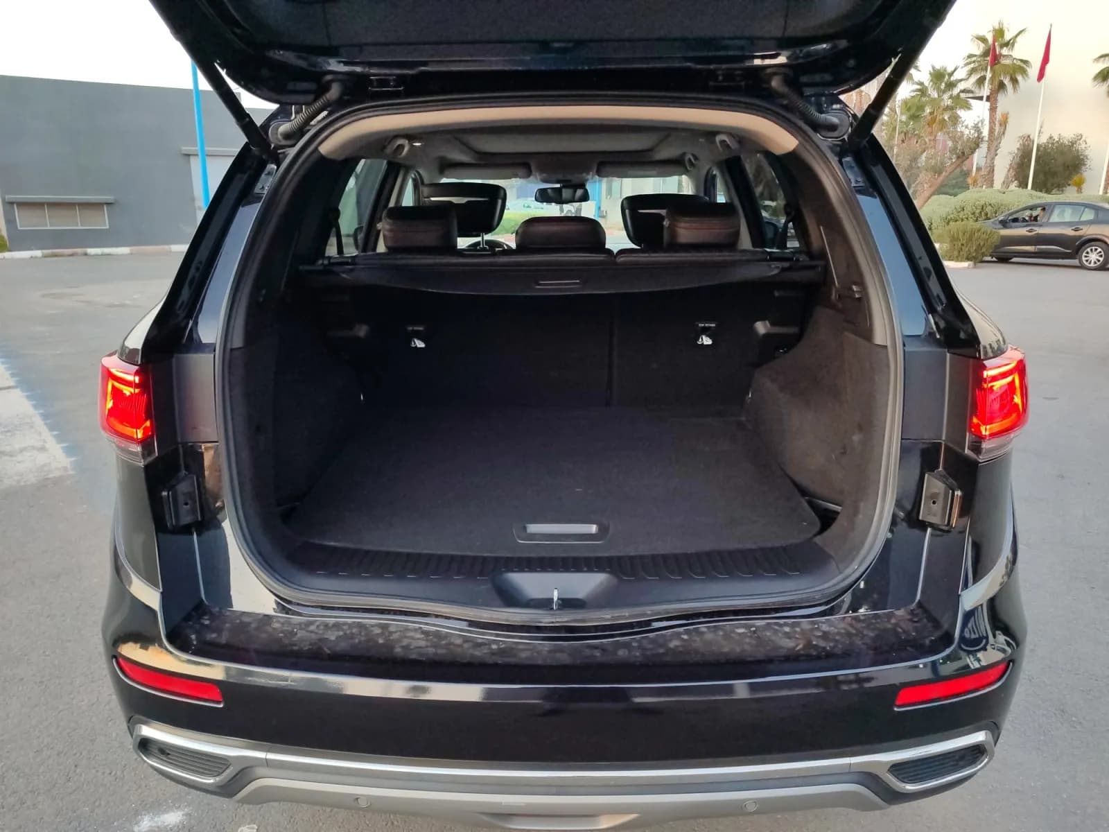 uploads/vehicles/2024/12/1734603391404-973.webp