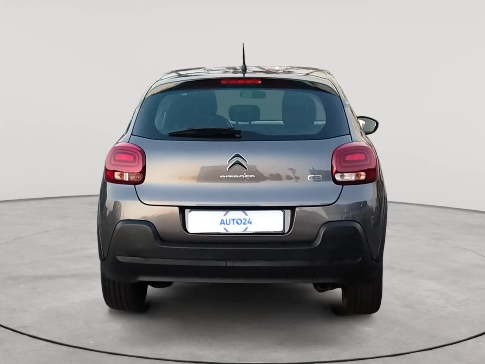 uploads/vehicles/2024/12/1734603813535-698.webp
