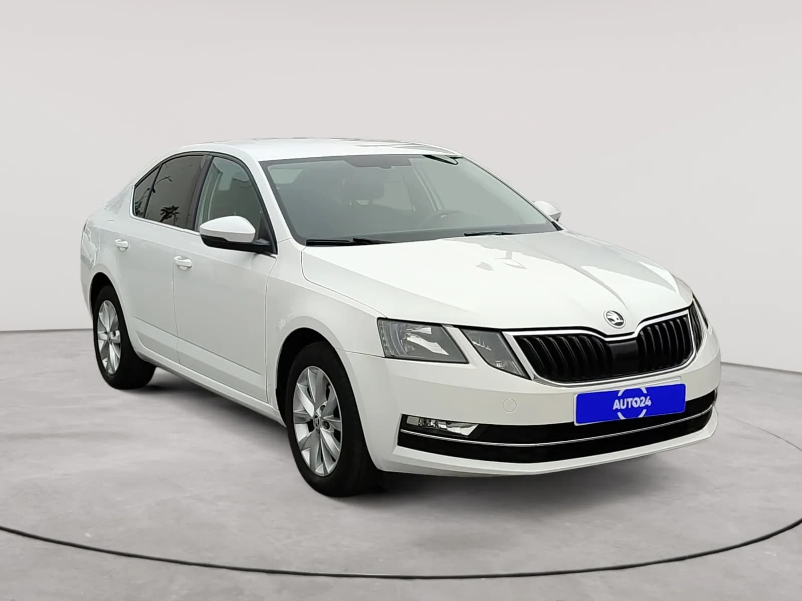 uploads/vehicles/2024/12/1734628668765-725.webp