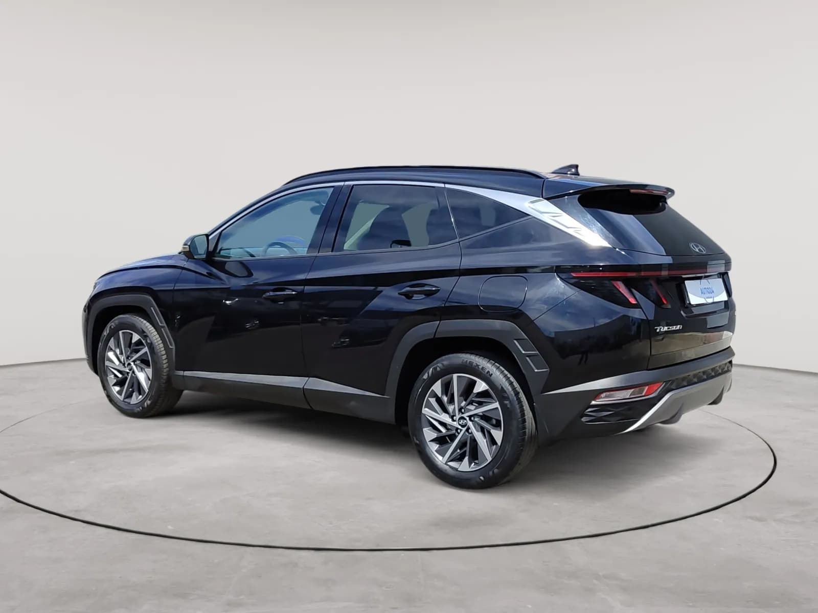 uploads/vehicles/2024/12/1734953143344-104.webp