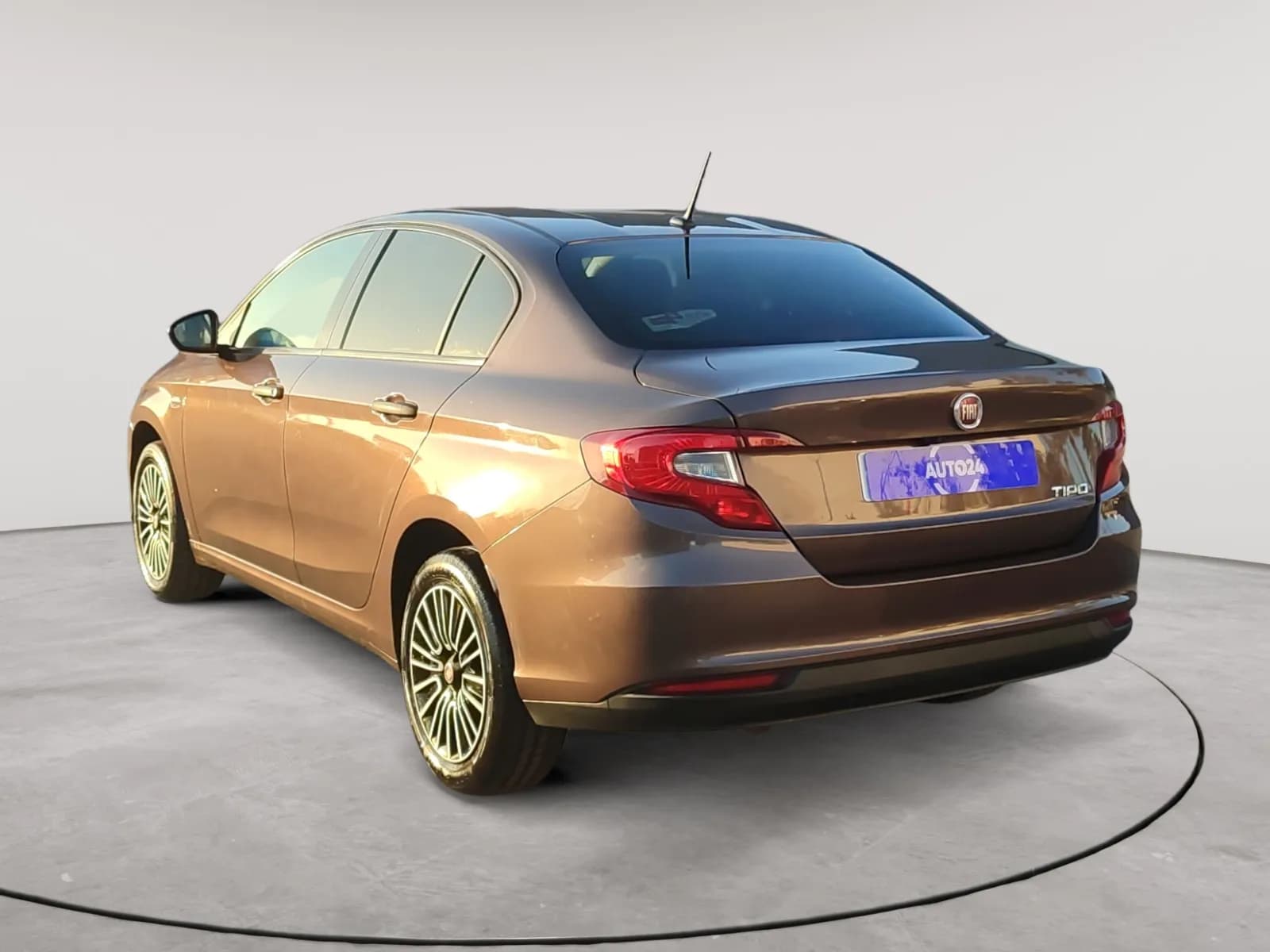 uploads/vehicles/2024/12/1735115242945-720.webp