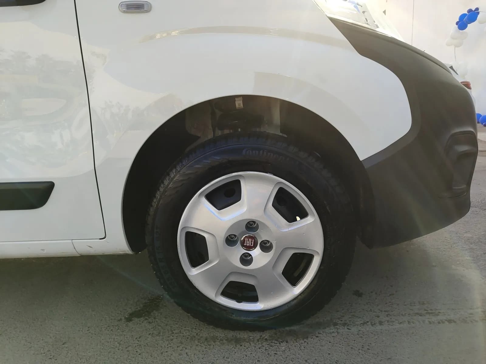 uploads/vehicles/2024/12/1735231160389-831.webp