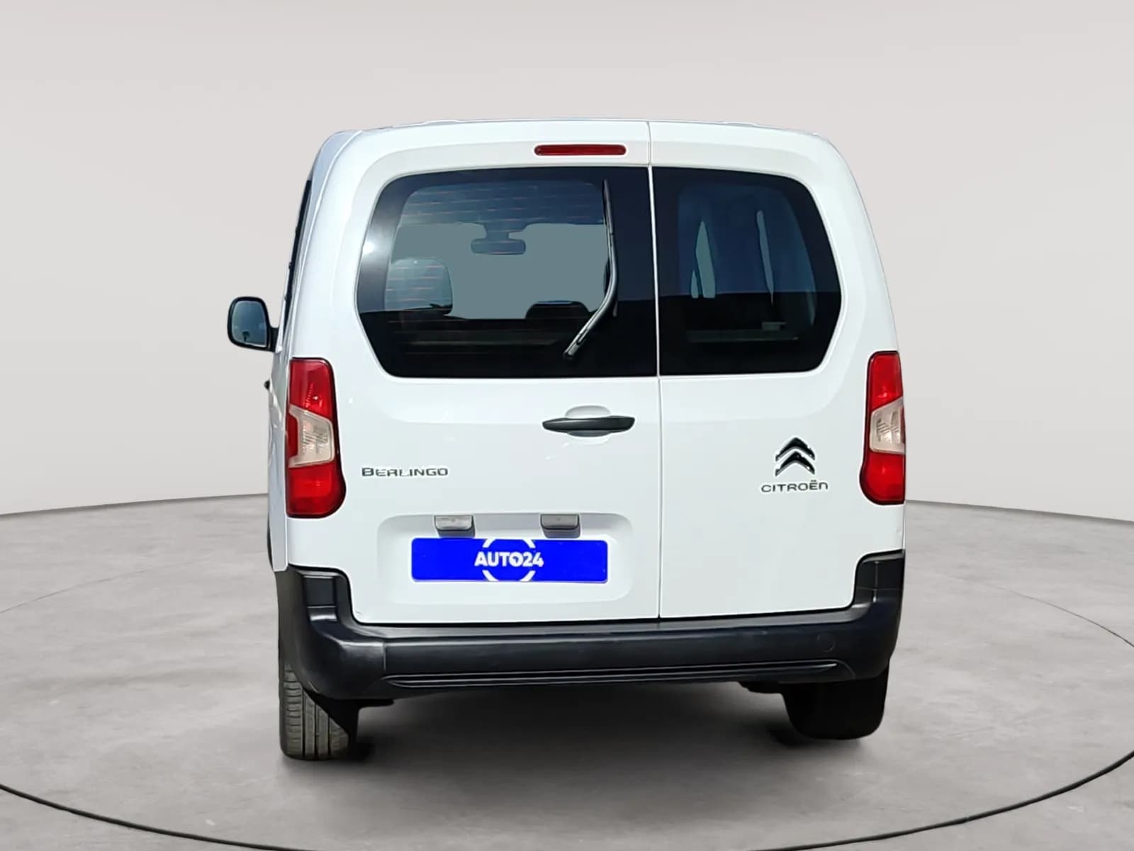uploads/vehicles/2024/12/1735231471203-756.webp