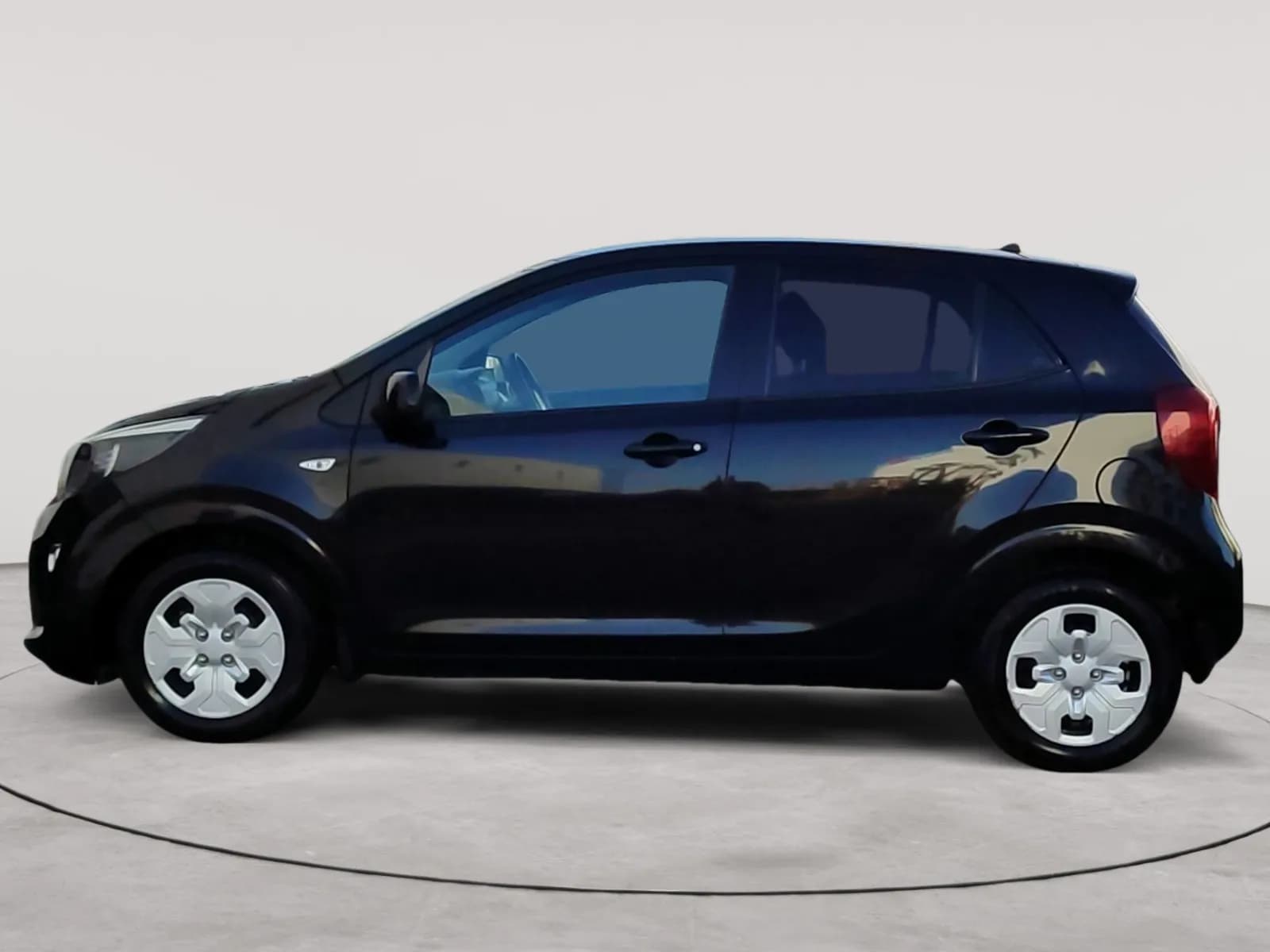 uploads/vehicles/2024/12/1735645473434-711.webp