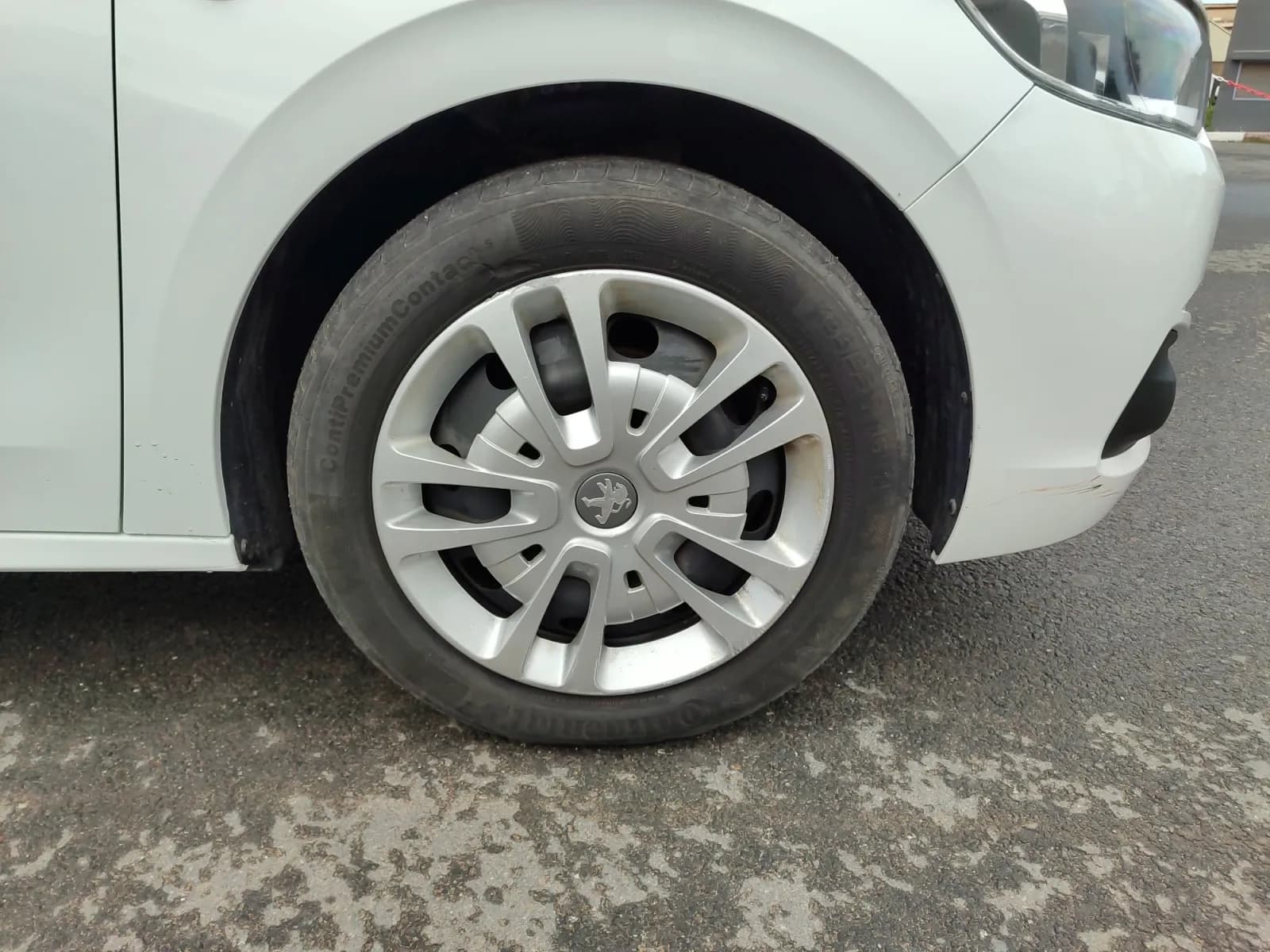 uploads/vehicles/2025/01/1736171675019-425.webp