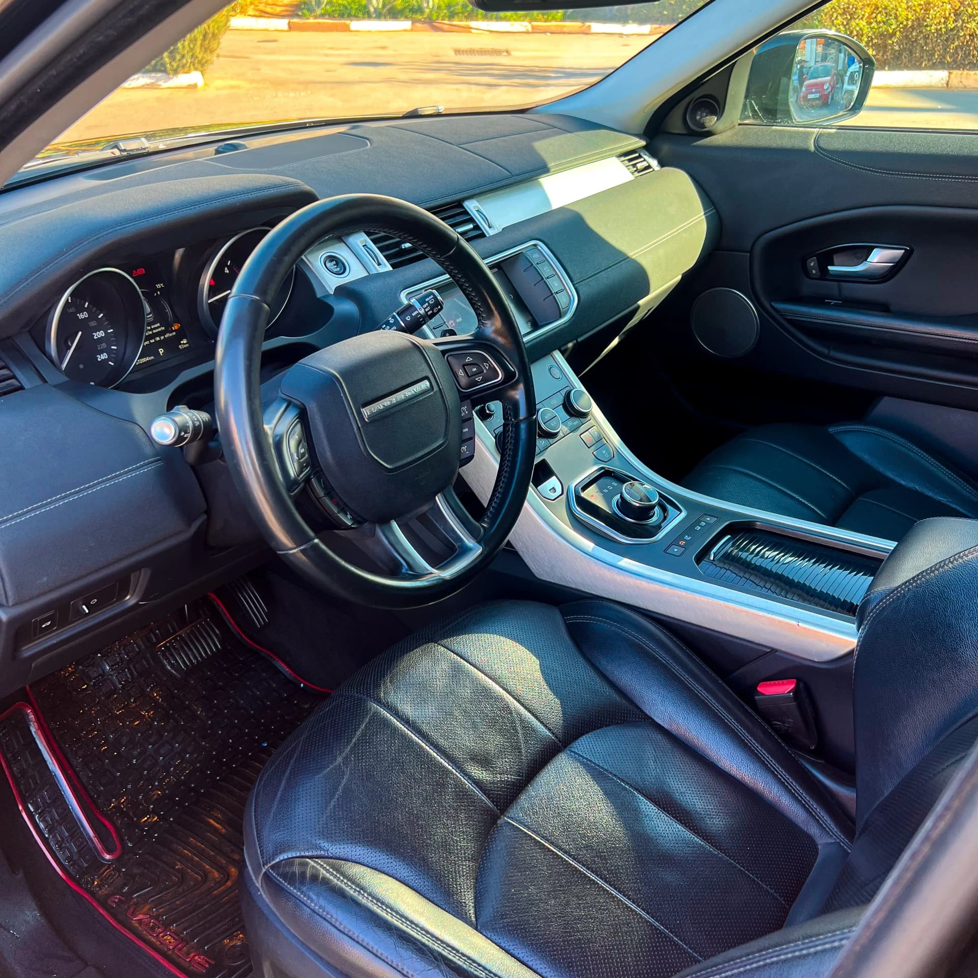 uploads/vehicles/2025/01/1736957708933-409.webp